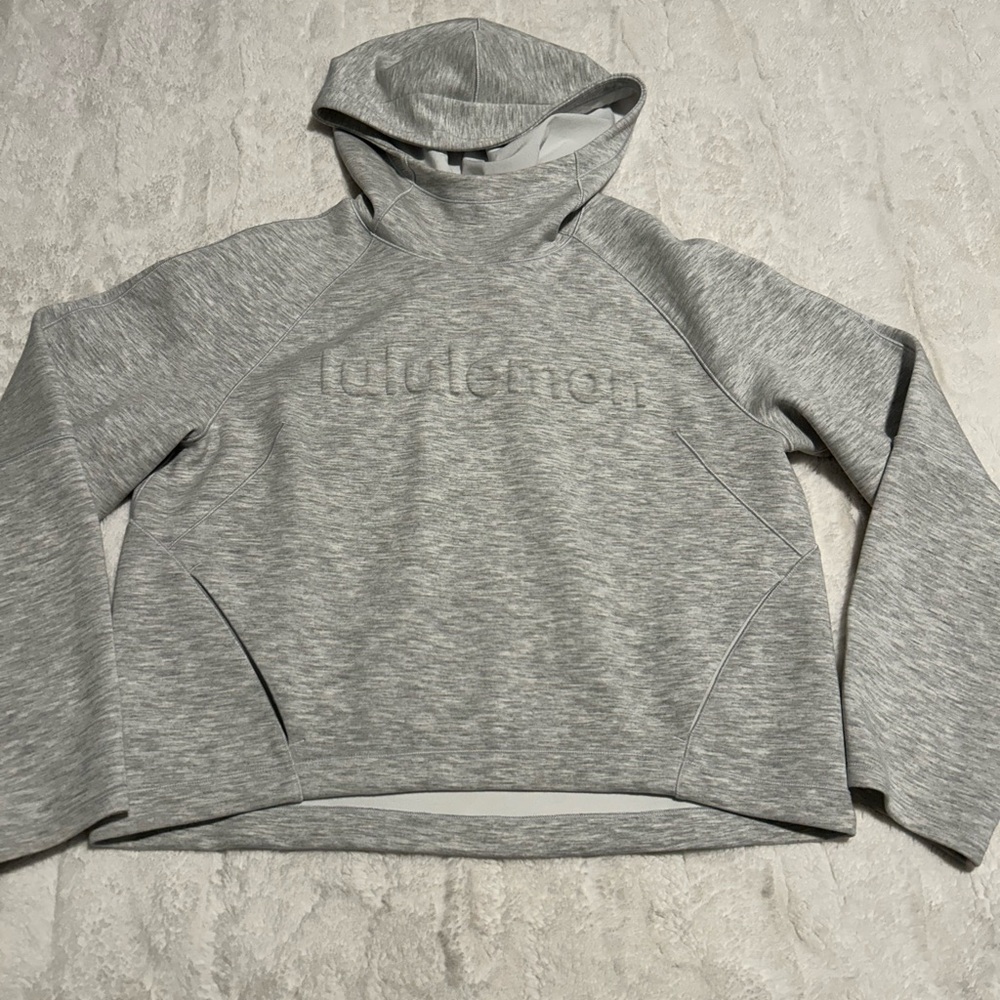 Lululemon airwrap hoodie emboss word mark size 4 - Picture 3 of 4